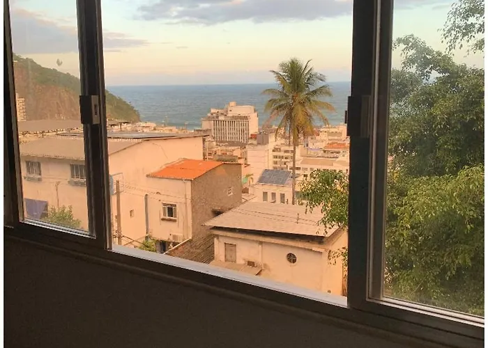 Casa De Praia No Leme Vista Para O Mar No Morro Babilonia