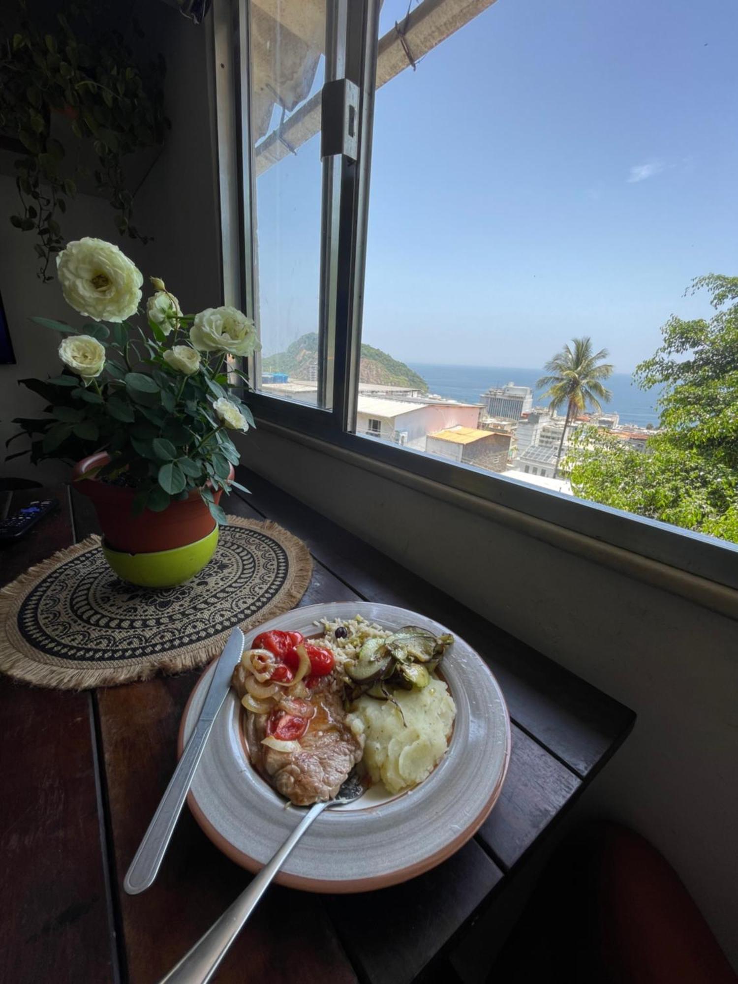 Casa De No Leme Vista O Mar No Morro Babilonia * Rio de Janeiro